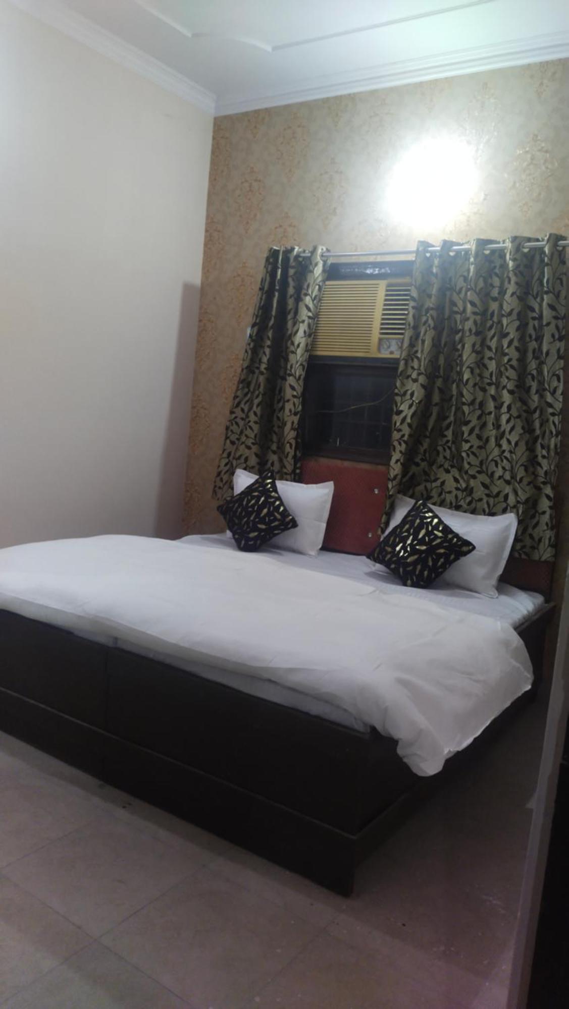 Hotel Dream Taj Family Rooms 200Mtr From Taj Mahal Агра Экстерьер фото