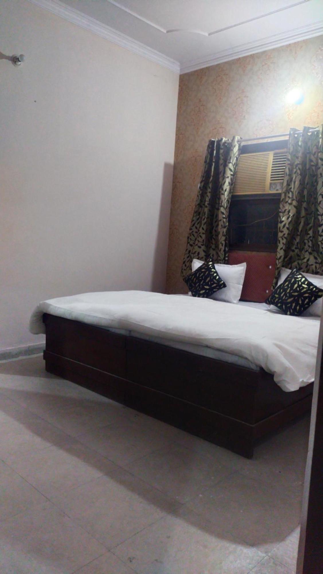 Hotel Dream Taj Family Rooms 200Mtr From Taj Mahal Агра Экстерьер фото